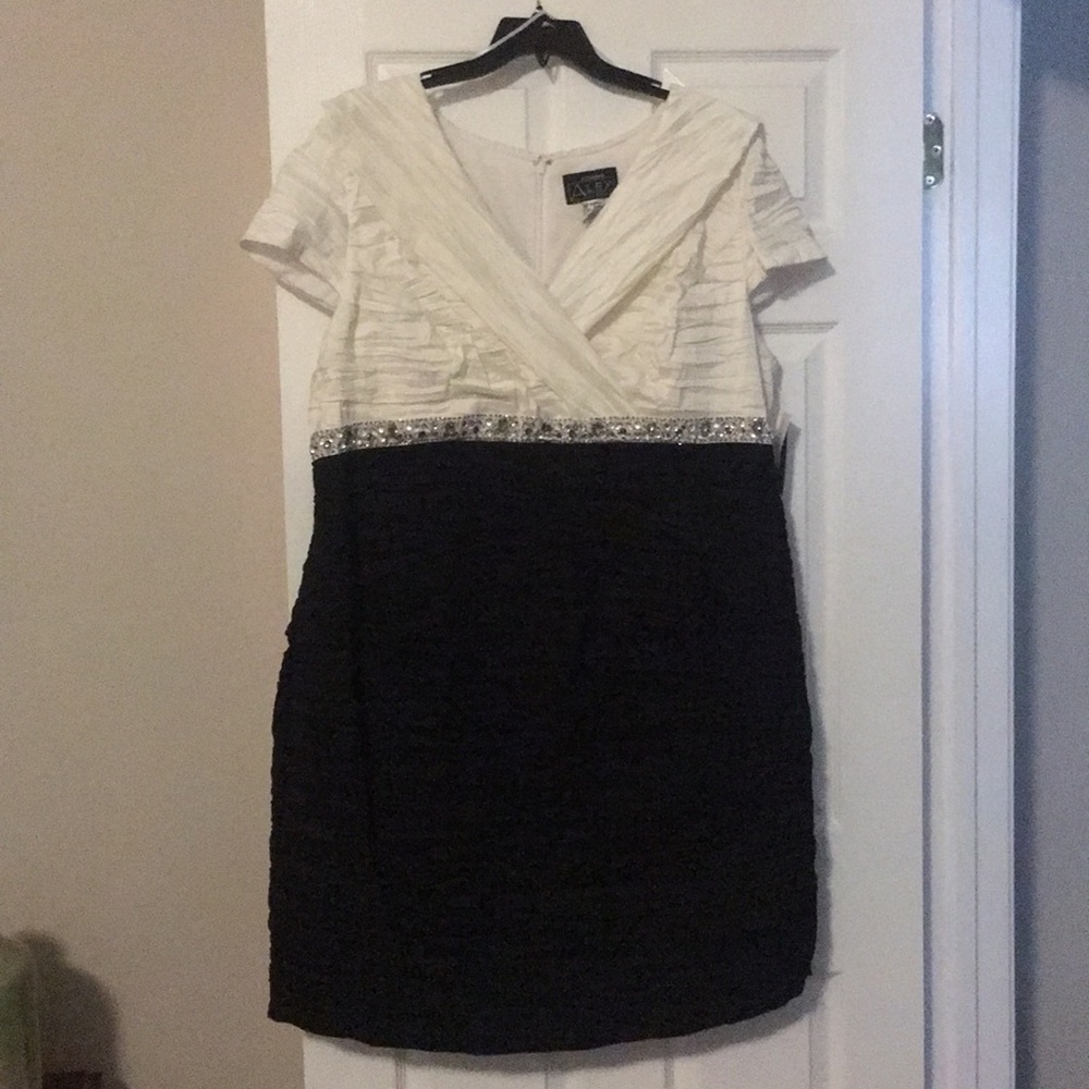 Alex Evenings Black and White Midi Dress with Beaded Waist